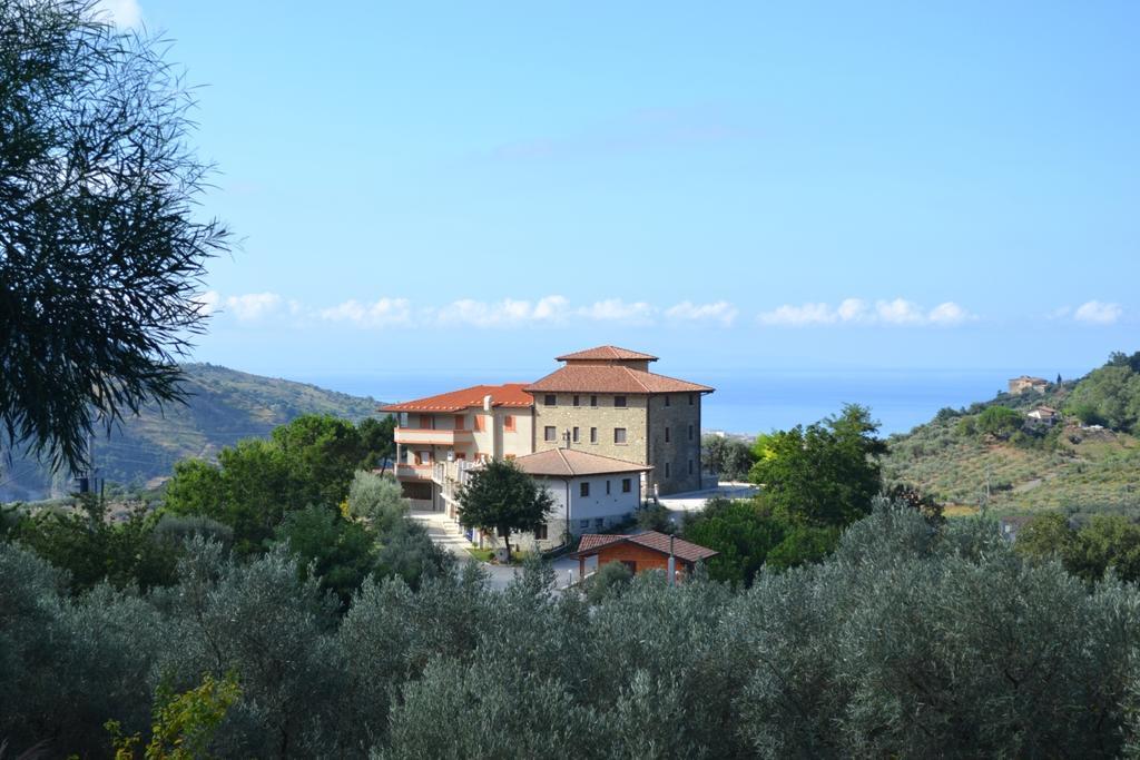 Agriturismo U Casinu dà Scala Campora San Giovanni Exterior foto